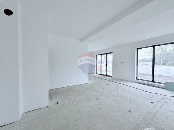 Къща в с. Соколово, Област Добрич - 131 кв.м за 681 €/кв.м - Снимка #1