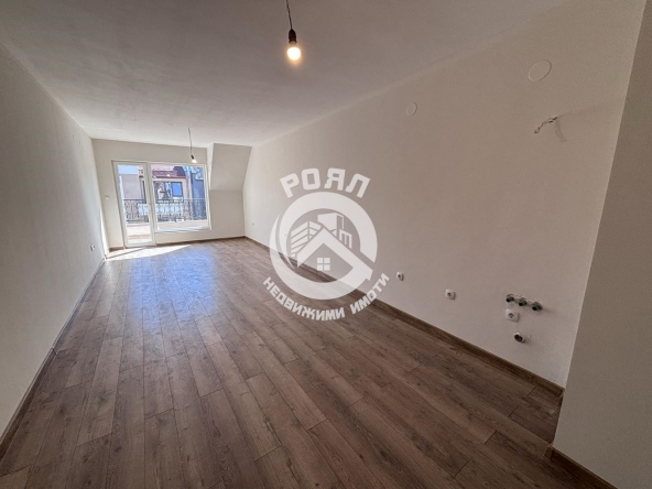 Четиристаен апартамент в Пловдив, Христо Смирненски - 109 кв.м за 1424 €/кв.м - Снимка #1