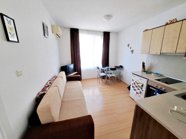 Тристаен апартамент в к.к. Слънчев бряг - 65 кв.м за 467 €/кв.м - Снимка #1