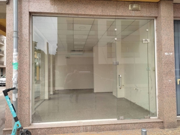Дава се под наем Магазин в София, Зона Б-19 - 27 кв.м за 648.21 € - Снимка #1