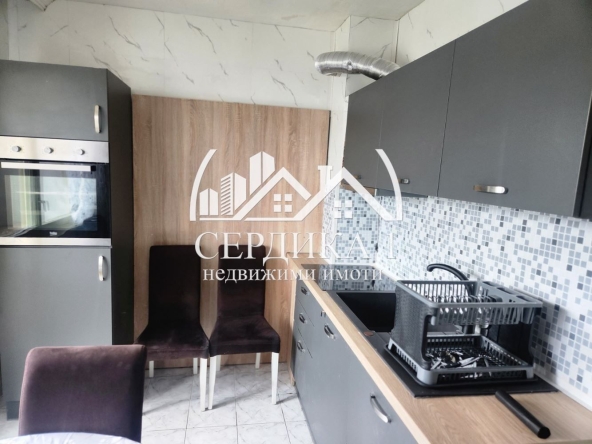 Дава се под наем Тристаен апартамент в София, Люлин 9 - 90 кв.м за 697.17 € - Снимка #1