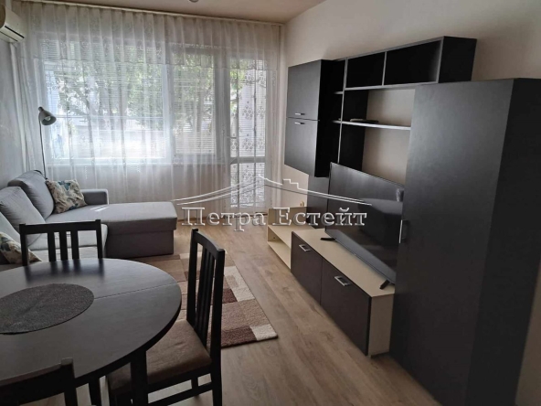 Дава се под наем Двустаен апартамент в Варна, Гранд Мол Варна - 80 кв.м за 448.8 € - Снимка #1