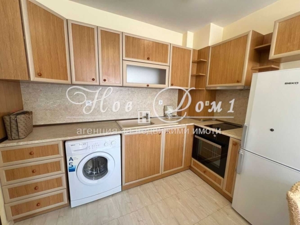 Дава се под наем Двустаен апартамент в Варна, Аспарухово - 65 кв.м за 398.82 € - Снимка #1