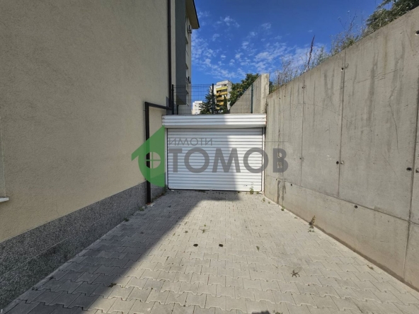 Гараж / Паркомясто в Стара Загора, Три чучура - север - 20 кв.м за 602 €/кв.м - Снимка #1