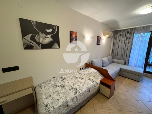 Двустаен апартамент в к.к. Слънчев бряг - 60 кв.м за 723 €/кв.м - Снимка #1