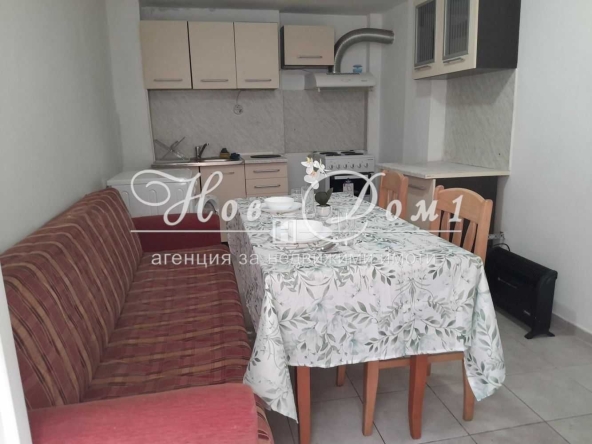 Дава се под наем Двустаен апартамент в Варна, Център - 38 кв.м за 378.93 € - Снимка #1
