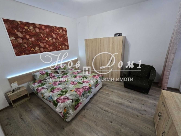Двустаен апартамент в Варна, Център - 60 кв.м за 8 €/кв.м - Снимка #1