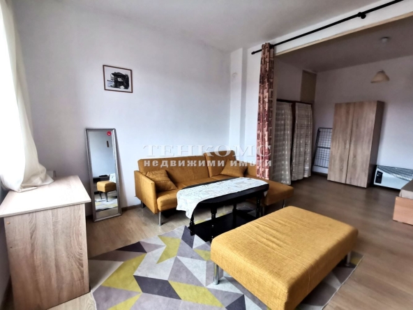 Дава се под наем Двустаен апартамент в София, Център - 60 кв.м за 498.27 € - Снимка #1
