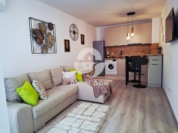 Двустаен апартамент в к.к. Слънчев бряг - 52 кв.м за 967 €/кв.м - Снимка #1
