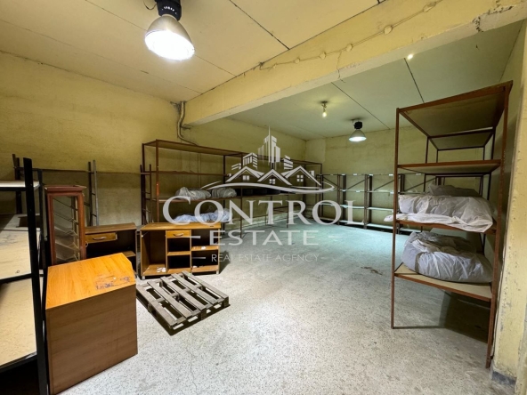 Дава се под наем Склад в Велико Търново, Център - 320 кв.м за 1196.97 € - Снимка #1