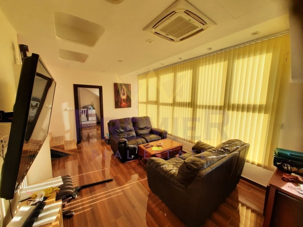 Тристаен апартамент в Варна, Бизнес хотел - 105 кв.м за 2016 €/кв.м - Снимка #1