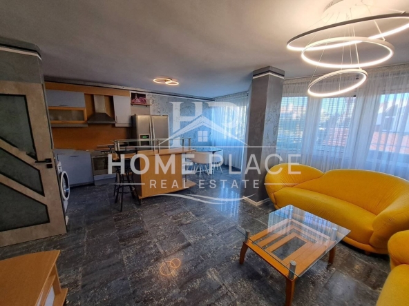 Дава се под наем Многостаен апартамент в Варна, Център - 180 кв.м за 1296.42 € - Снимка #1