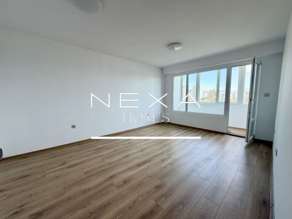 Двустаен апартамент в Варна, Младост 1 - 44 кв.м за 1332 €/кв.м - Снимка #1