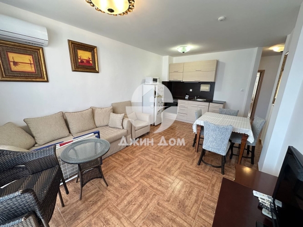 Тристаен апартамент в Свети Влас - 101 кв.м за 909 €/кв.м - Снимка #1