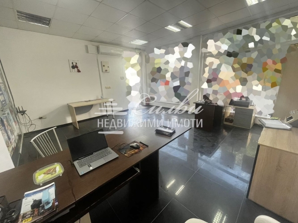 Дава се под наем Офис в Шумен, Център - 80 кв.м за 306 € - Снимка #1