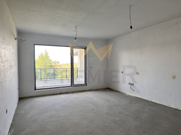 Тристаен апартамент в Пловдив, Остромила - 122 кв.м за 694 €/кв.м - Снимка #1