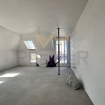 Тристаен апартамент в Пловдив, Остромила - 124 кв.м за 626 €/кв.м - Снимка #1