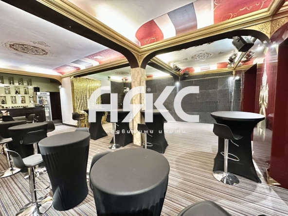 Дава се под наем Заведение в София, Център - 200 кв.м за 1994.61 € - Снимка #1