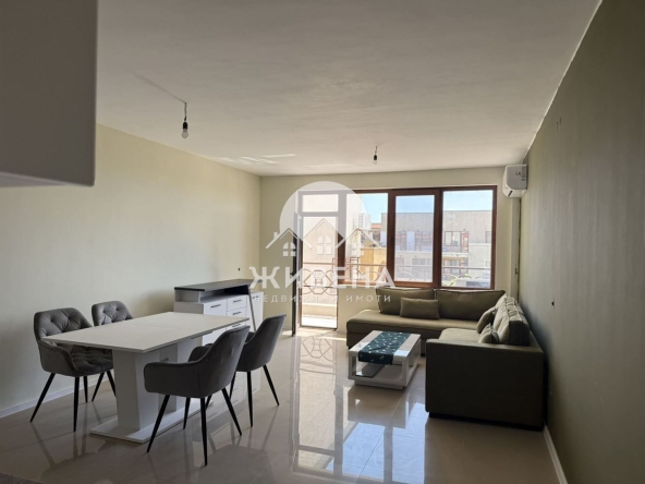Тристаен апартамент в Балчик - 100 кв.м за 459 €/кв.м - Снимка #1