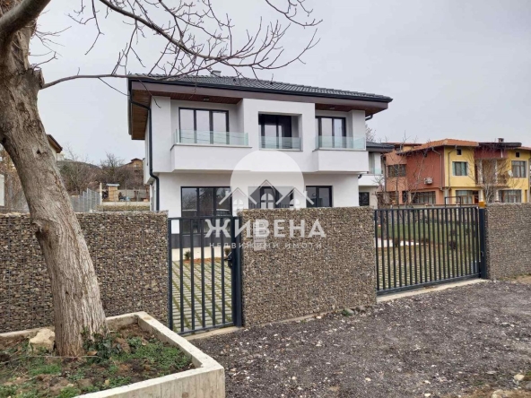 Къща в Варна, м-т Св. Никола - 160 кв.м за 2369 €/кв.м - Снимка #1