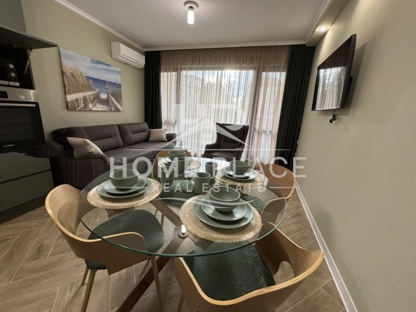 Дава се под наем Тристаен апартамент в Варна, Център - 95 кв.м за 1246.44 € - Снимка #1