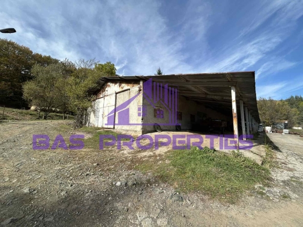 Промишлена сграда в с. Железница, Област София-град - 268 кв.м за 747 €/кв.м - Снимка #1