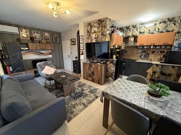Двустаен апартамент в с. Кошарица, Област Бургас - 56 кв.м за 774 €/кв.м - Снимка #1