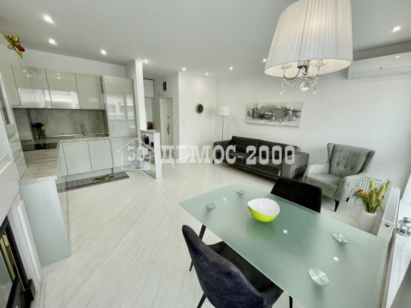 Тристаен апартамент в Варна, Бриз - 102 кв.м за 1250 €/кв.м - Снимка #1