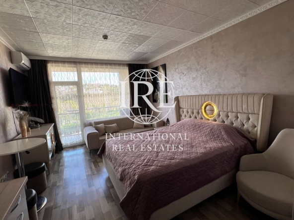 Едностаен апартамент в к.к. Св.Св. Константин и Елена - 40 кв.м за 1196 €/кв.м - Снимка #1