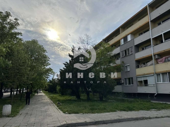 Четиристаен апартамент в Димитровград - 75 кв.м за 646 €/кв.м - Снимка #1