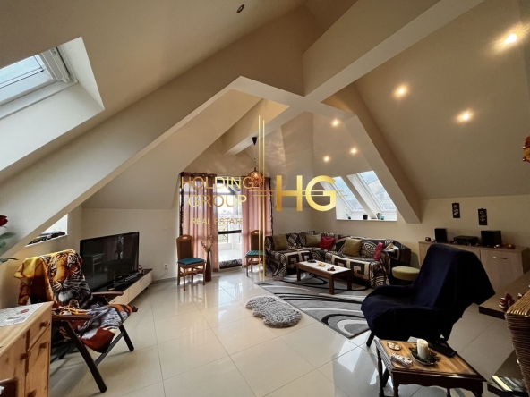 Двустаен апартамент в к.к. Св.Св. Константин и Елена - 101 кв.м за 1981 €/кв.м - Снимка #1