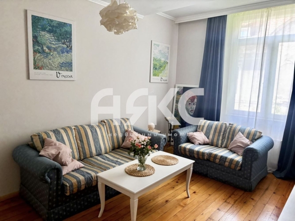Дава се под наем Двустаен апартамент в София, Яворов - 64 кв.м за 628.32 € - Снимка #1