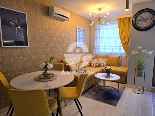 Двустаен апартамент в Свети Влас - 62 кв.м за 1107 €/кв.м - Снимка #1