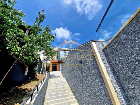 Къща в Варна, Бриз - 250 кв.м за 1263 €/кв.м - Снимка #1