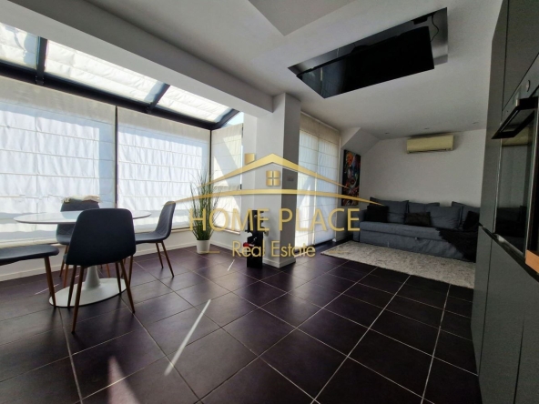 Дава се под наем Едностаен апартамент в Варна, Център - 58 кв.м за 648.21 € - Снимка #1