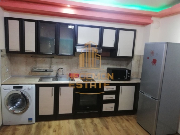 Двустаен апартамент в Варна, Колхозен пазар - 60 кв.м за 1224 €/кв.м - Снимка #1