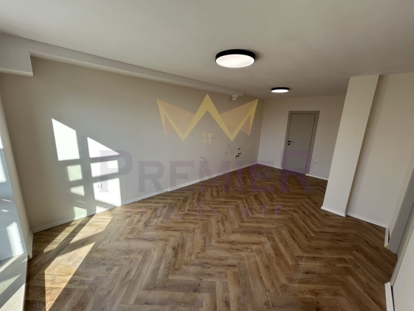 Тристаен апартамент в Варна, Възраждане 2 - 80 кв.м за 1052 €/кв.м - Снимка #1