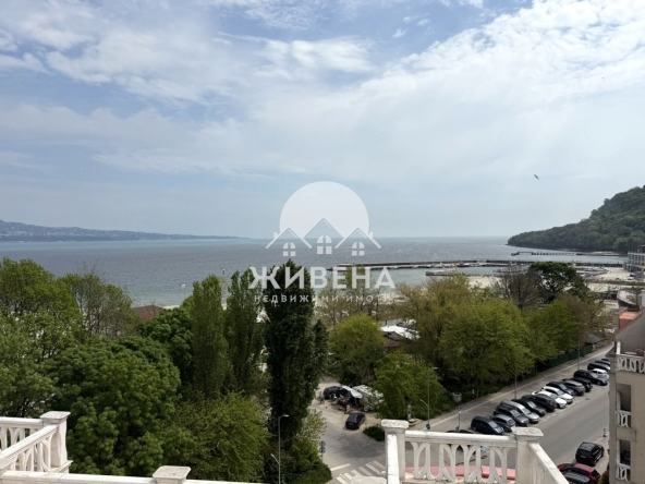 Тристаен апартамент в Варна, Аспарухово - 238 кв.м за 450 €/кв.м - Снимка #1