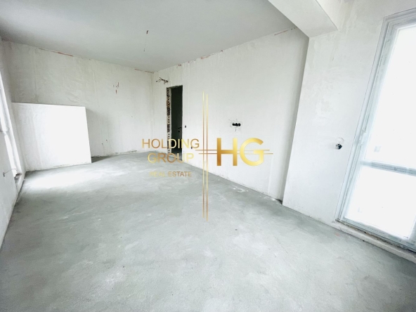 Тристаен апартамент в Варна, Център - 79 кв.м за 6557 €/кв.м - Снимка #1