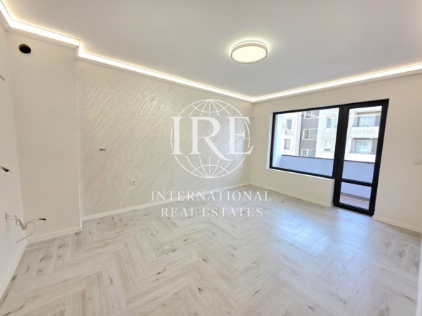 Двустаен апартамент в Варна, Окръжна болница - 51 кв.м за 1499 €/кв.м - Снимка #1