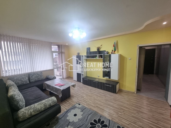 Дава се под наем Тристаен апартамент в Търговище, Запад 1 - 65 кв.м за 298.86 € - Снимка #1