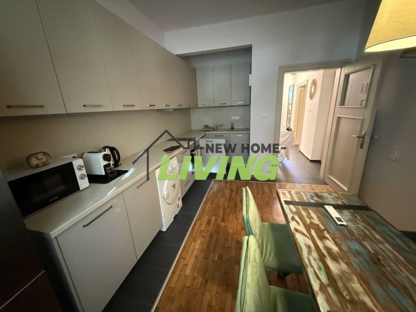 Тристаен апартамент в Пловдив, Център - 76 кв.м за 1673 €/кв.м - Снимка #1