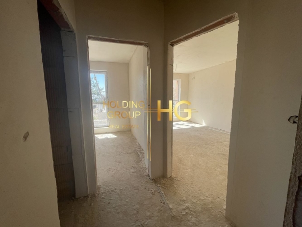 Двустаен апартамент в Варна, м-т Пчелина - 51 кв.м за 1510 €/кв.м - Снимка #1