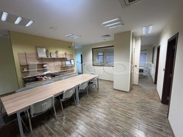 Дава се под наем Офис в Варна, Бриз - 222 кв.м за 2213.91 € - Снимка #1