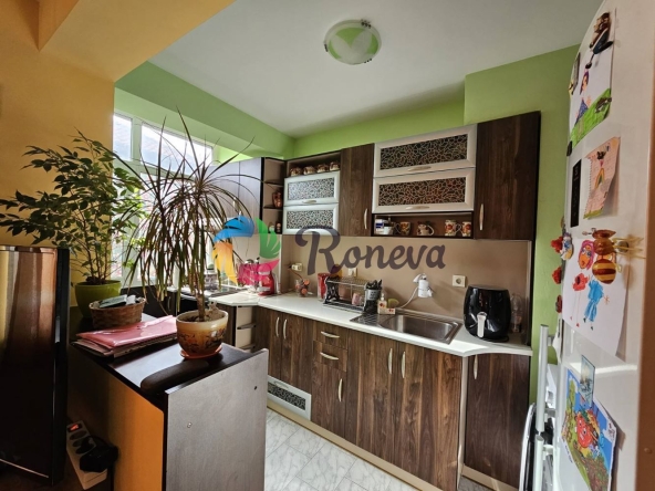 Етаж от къща в Варна, Окръжна болница - 113 кв.м за 1638 €/кв.м - Снимка #1