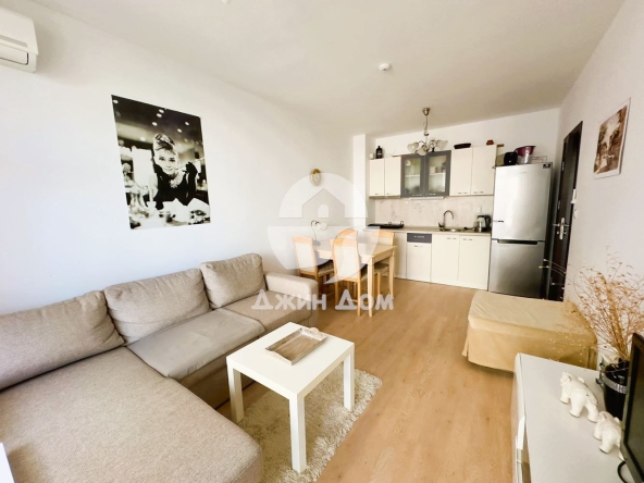 Двустаен апартамент в Свети Влас - 54 кв.м за 1343 €/кв.м - Снимка #1