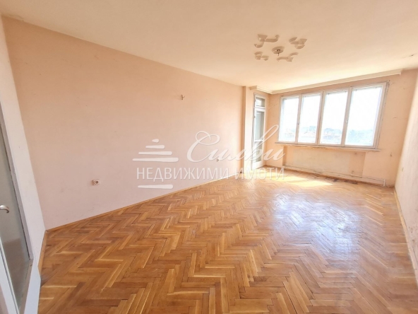 Тристаен апартамент в Шумен, Болницата - 97 кв.м за 973 €/кв.м - Снимка #1