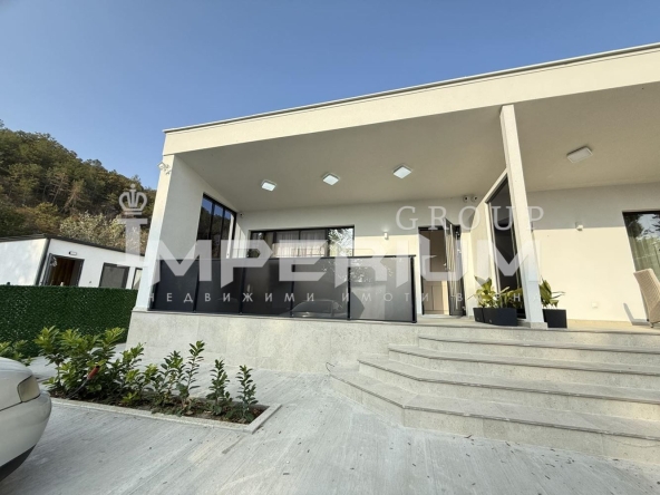 Дава се под наем Къща в Варна, м-т Фичоза - 75 кв.м за 1020 € - Снимка #1