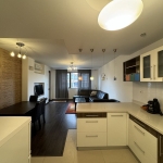 Дава се под наем Тристаен апартамент в София, Център - 119 кв.м за 760 € - Снимка #1