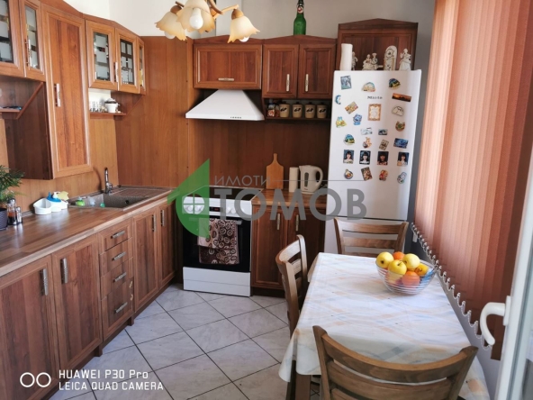 Тристаен апартамент в Шумен, Добруджански - 78 кв.м за 1439 €/кв.м - Снимка #1